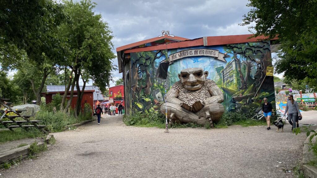 克里斯欽自由城 Christiania Freetown